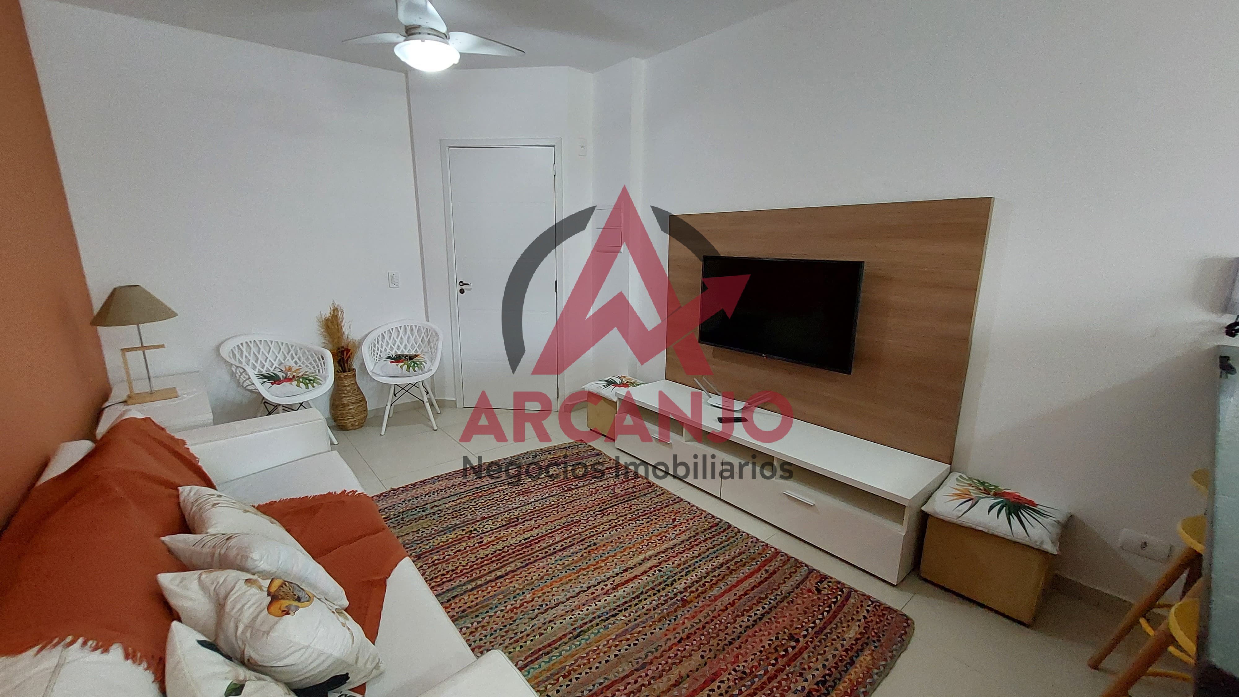 Apartamento à venda com 2 quartos, 70m² - Foto 2