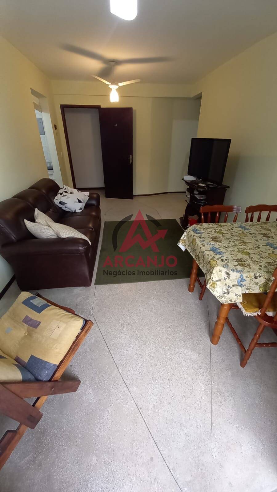 Apartamento à venda com 2 quartos, 85m² - Foto 1