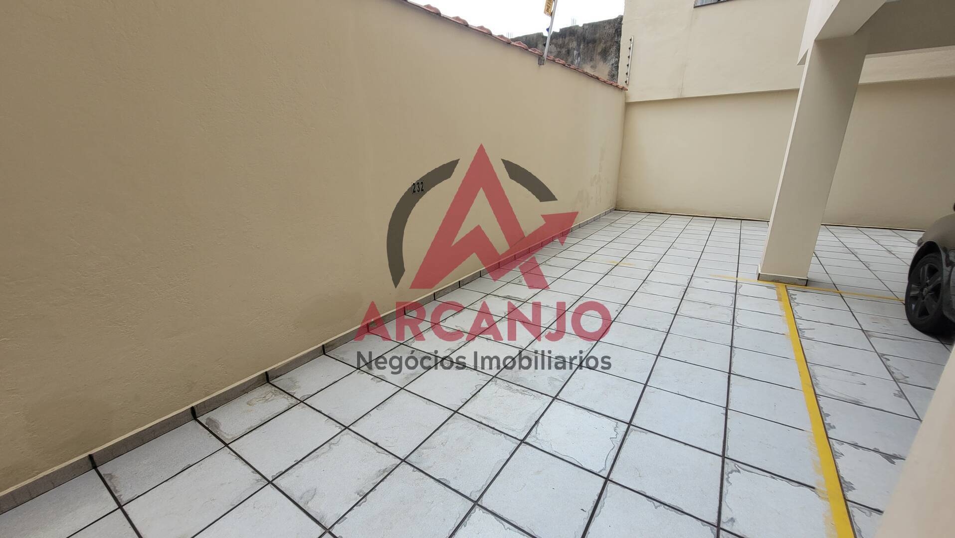 Apartamento à venda com 2 quartos, 75m² - Foto 4