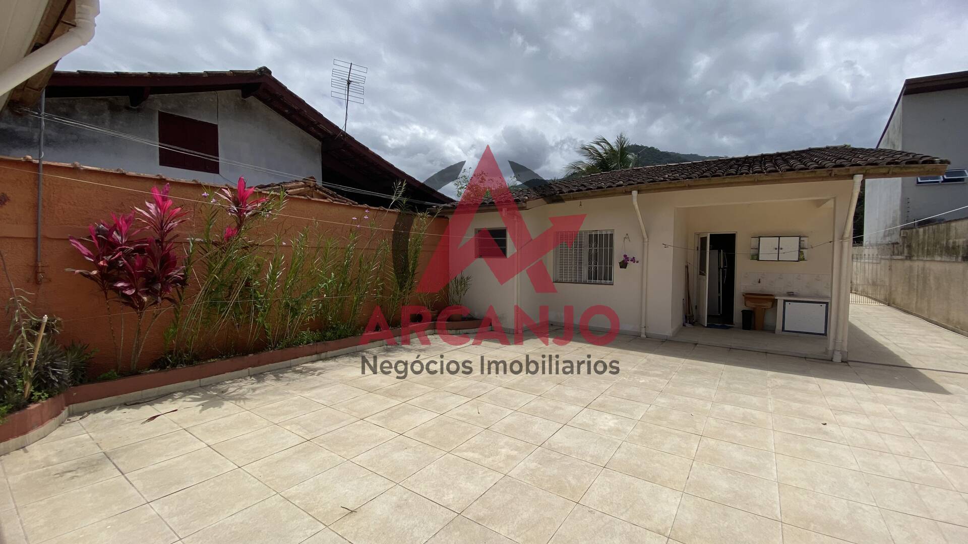 Casa à venda com 2 quartos, 169m² - Foto 16