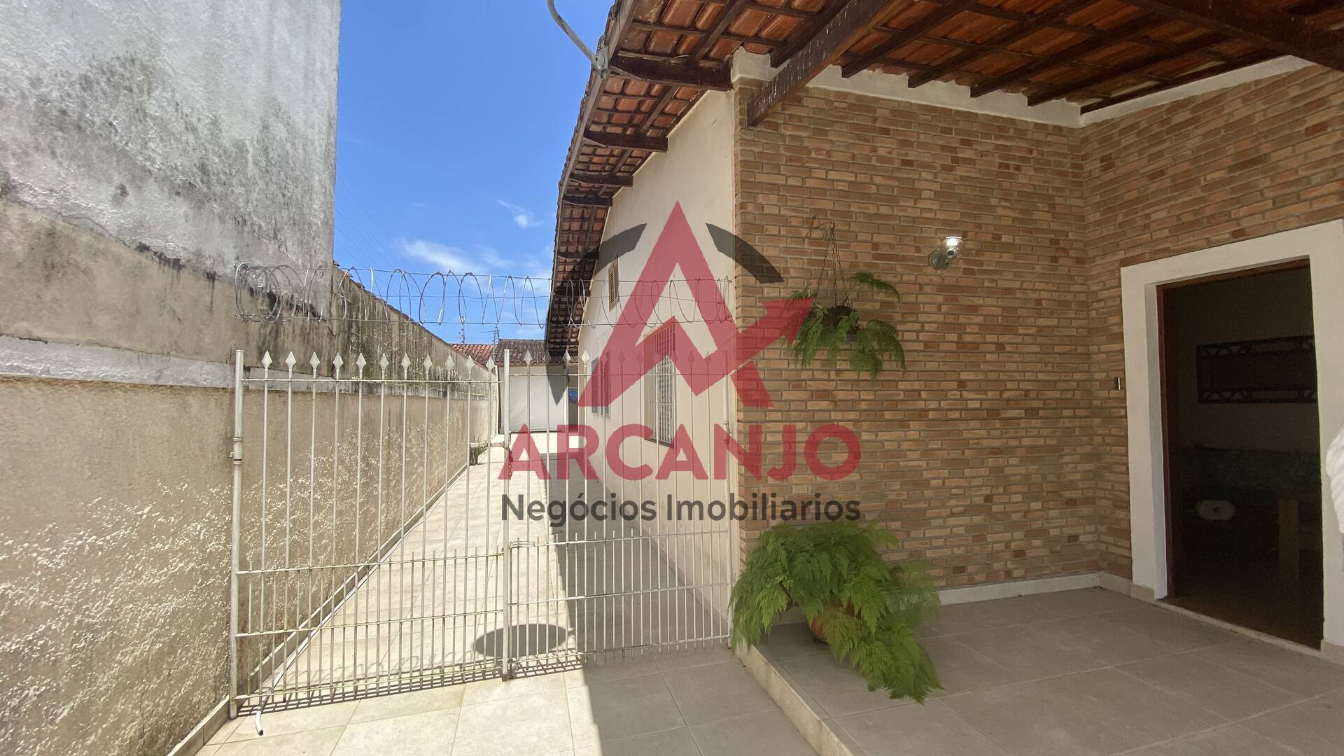 Casa à venda com 2 quartos, 169m² - Foto 3