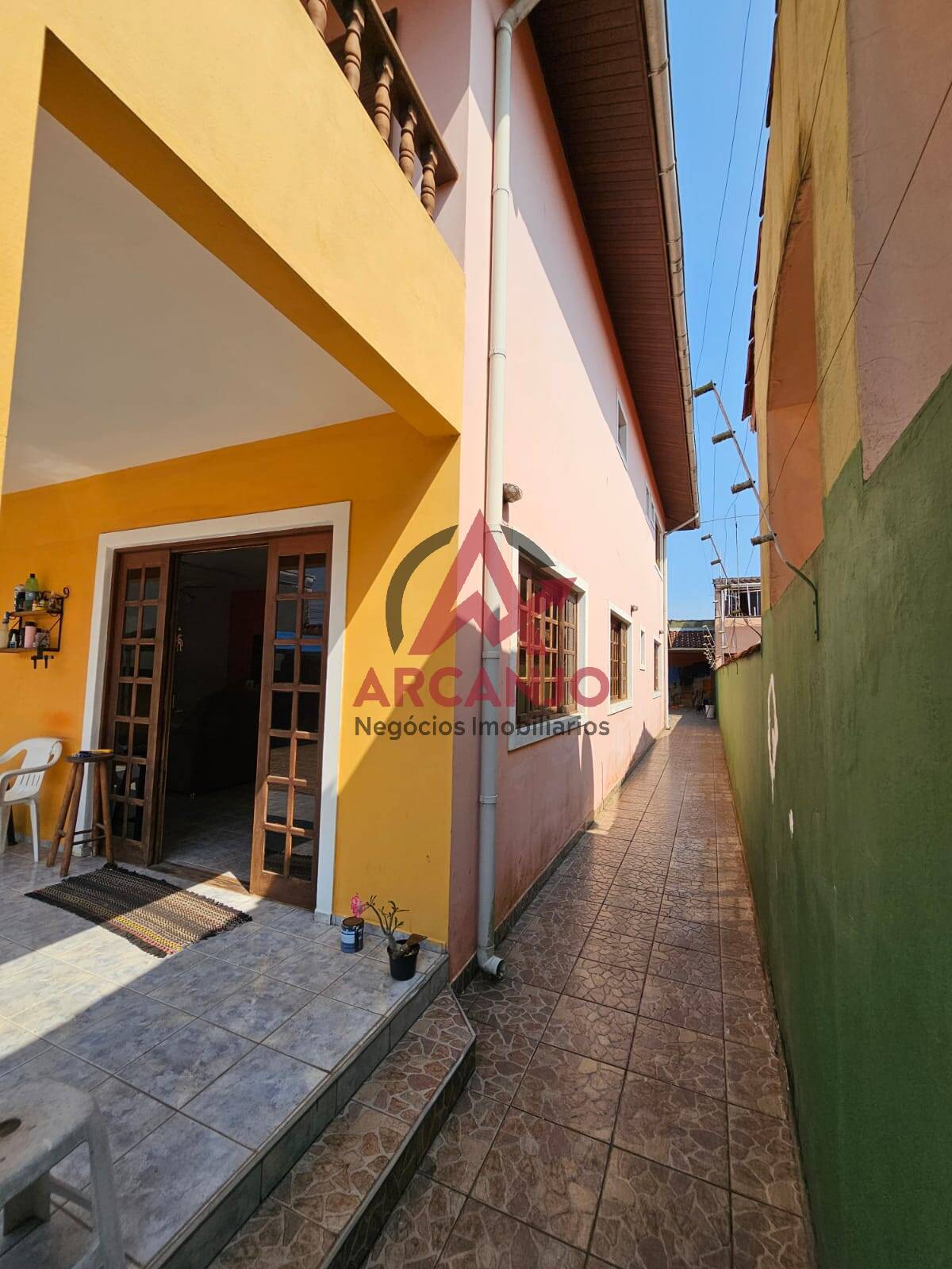 Casa à venda com 4 quartos, 215m² - Foto 5