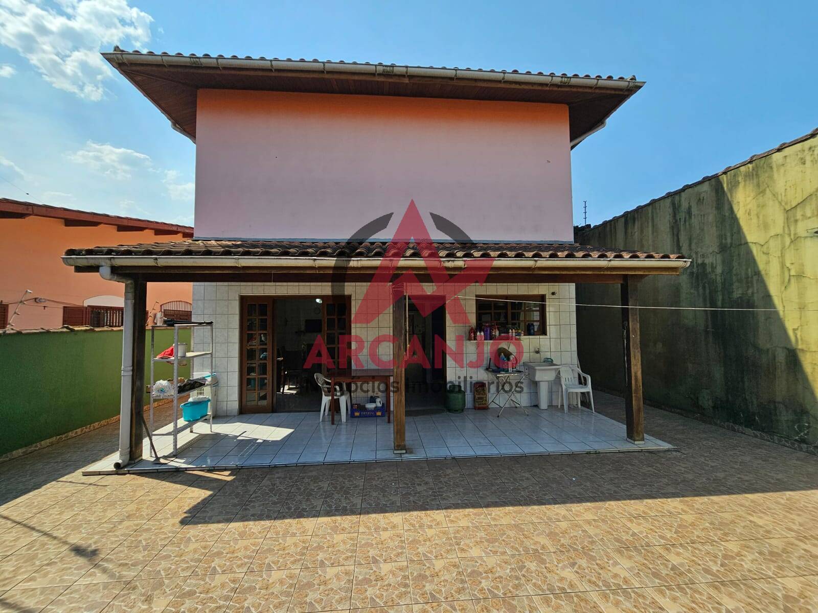 Casa à venda com 4 quartos, 215m² - Foto 15