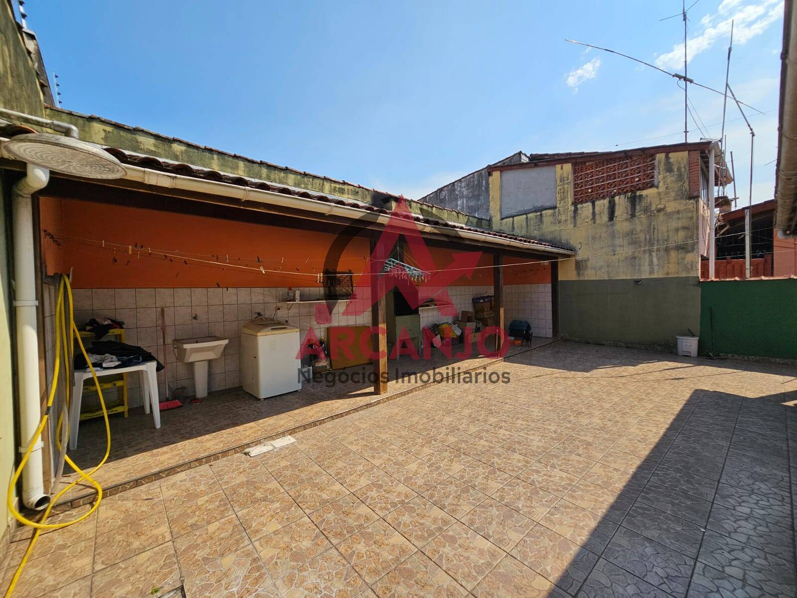 Casa à venda com 4 quartos, 215m² - Foto 18