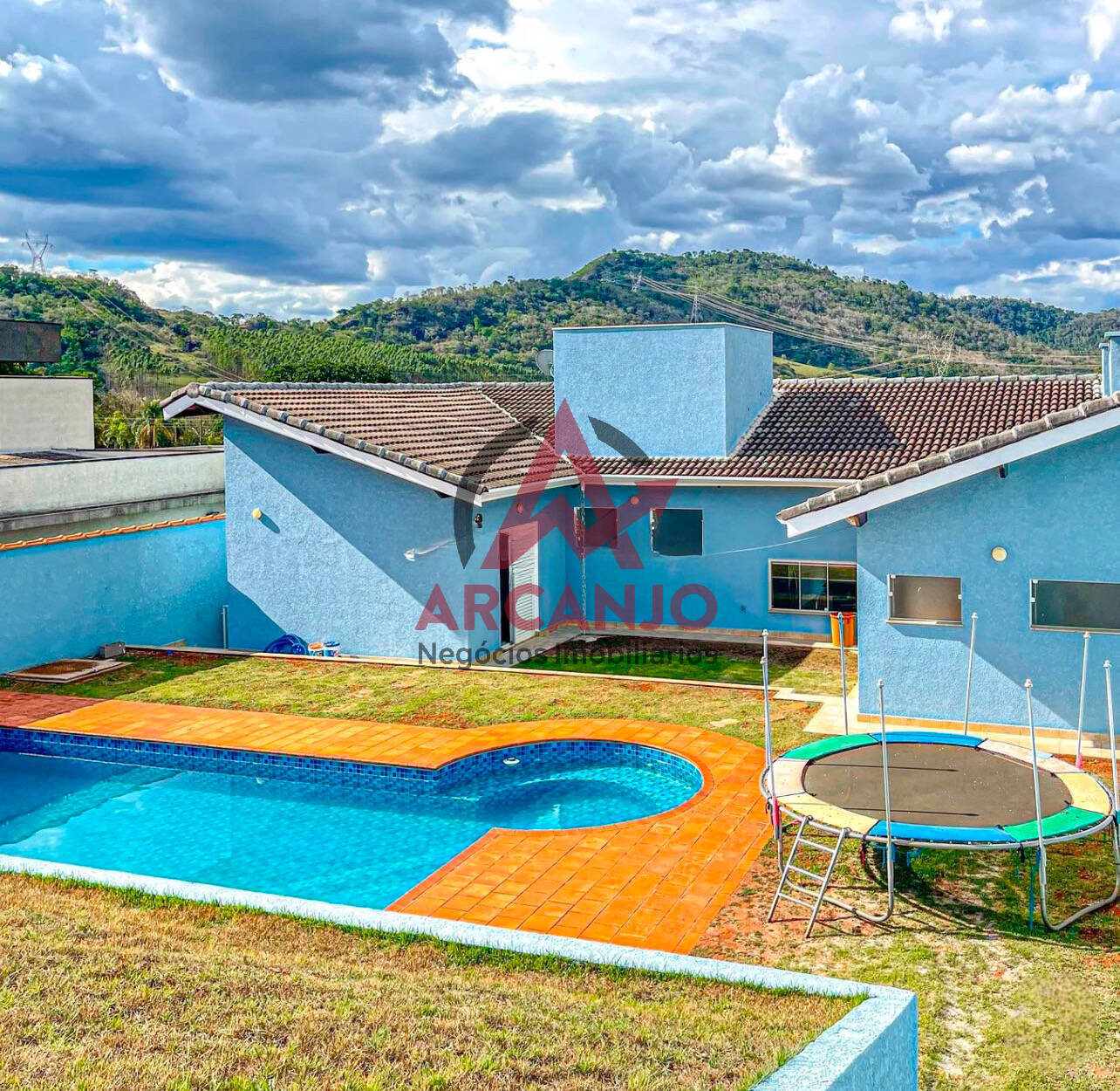 Fazenda à venda com 3 quartos, 220m² - Foto 8