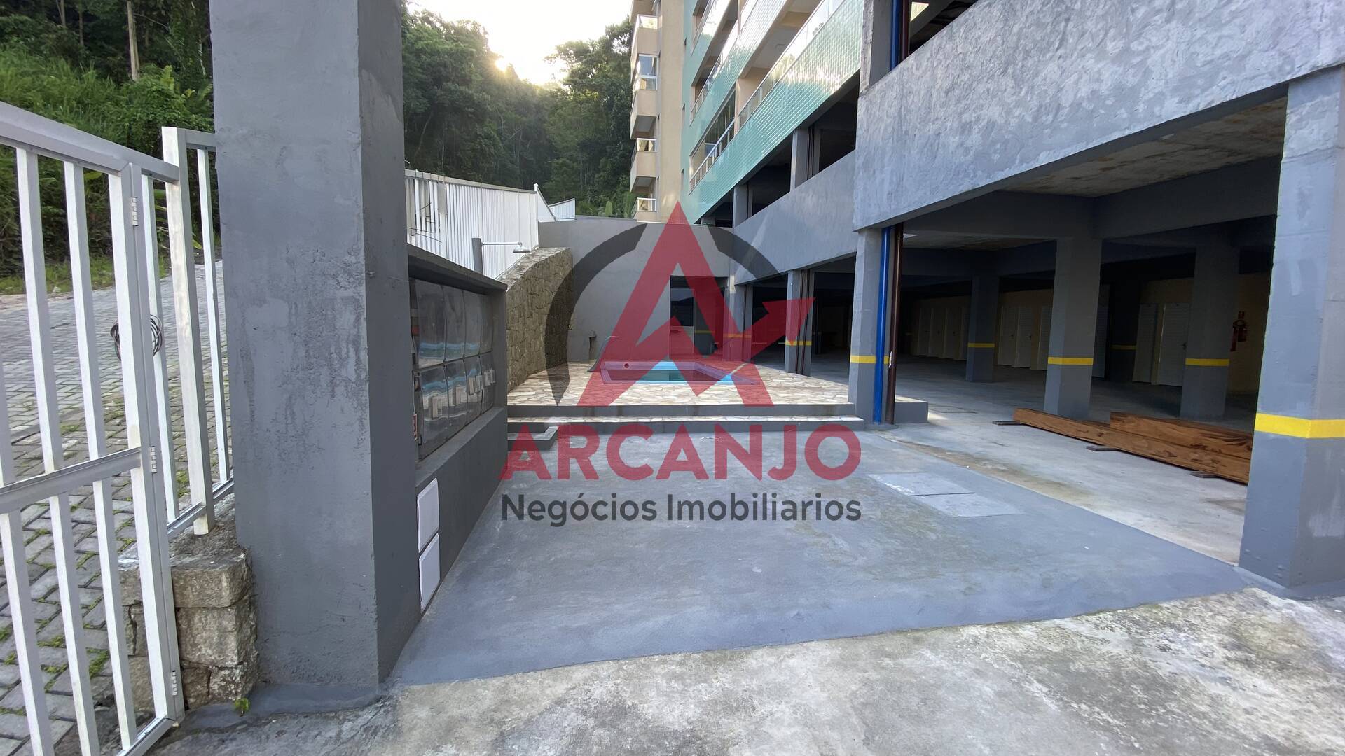 Apartamento à venda com 2 quartos, 70m² - Foto 16