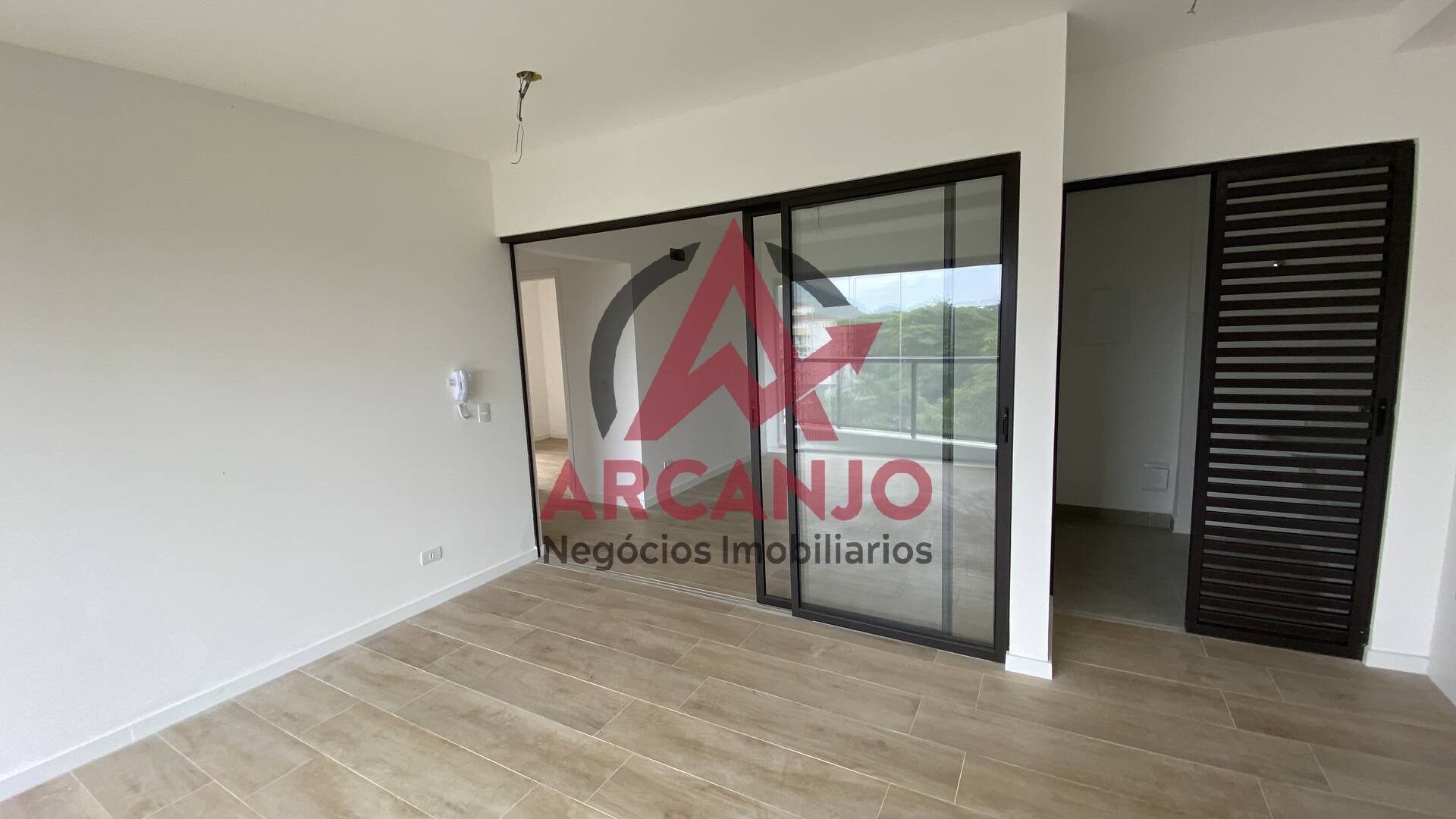 Apartamento à venda com 2 quartos, 77m² - Foto 6