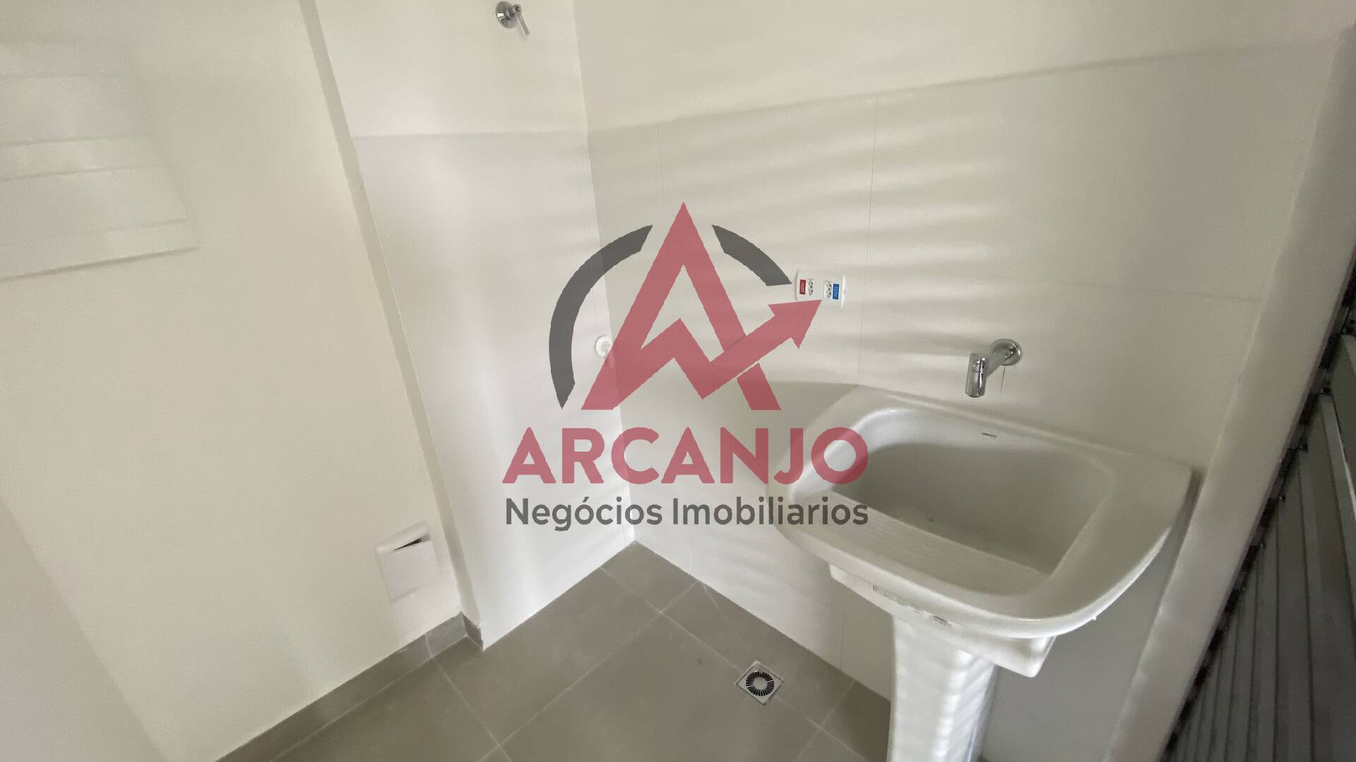 Apartamento à venda com 2 quartos, 77m² - Foto 5