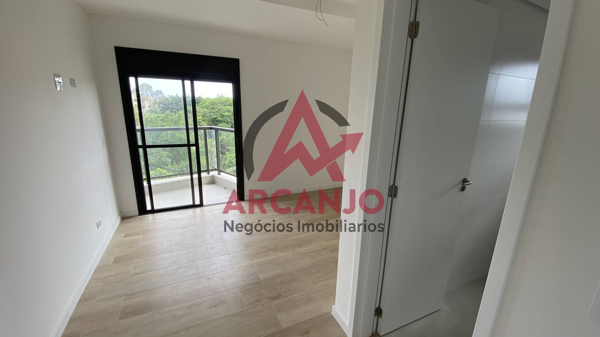 Apartamento à venda com 2 quartos, 77m² - Foto 13