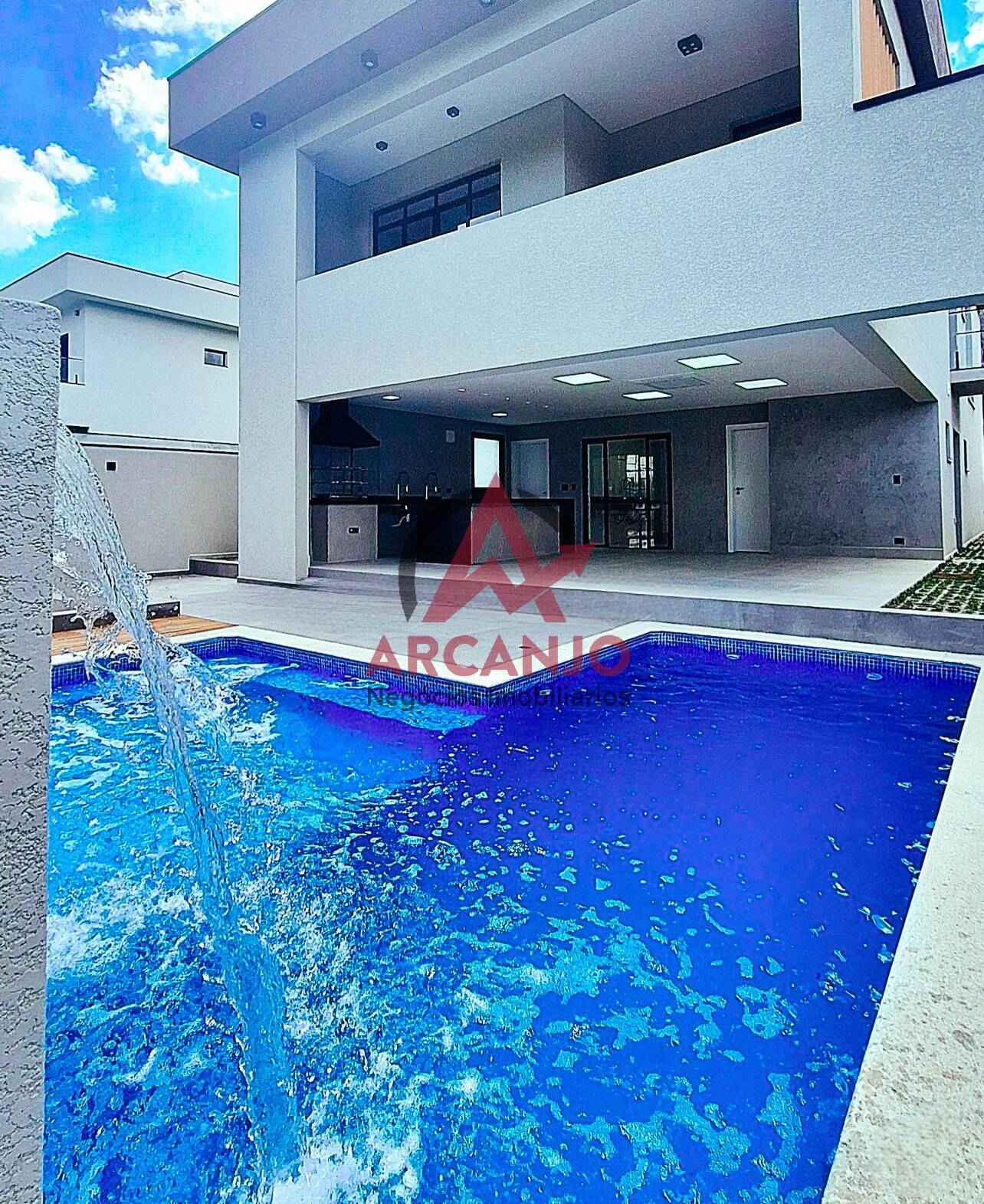 Casa à venda com 4 quartos, 304m² - Foto 9