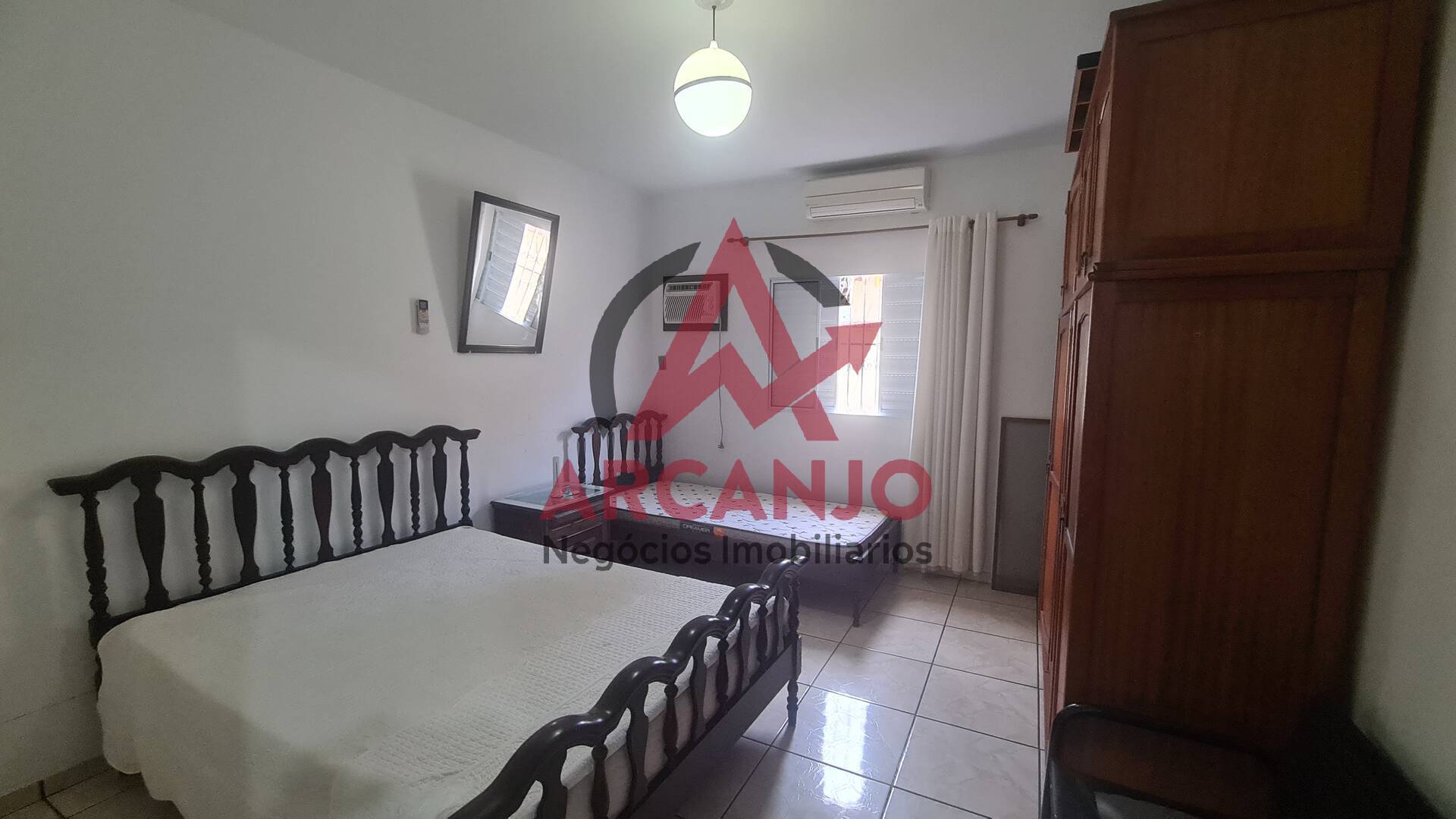 Casa para alugar com 2 quartos, 130m² - Foto 9