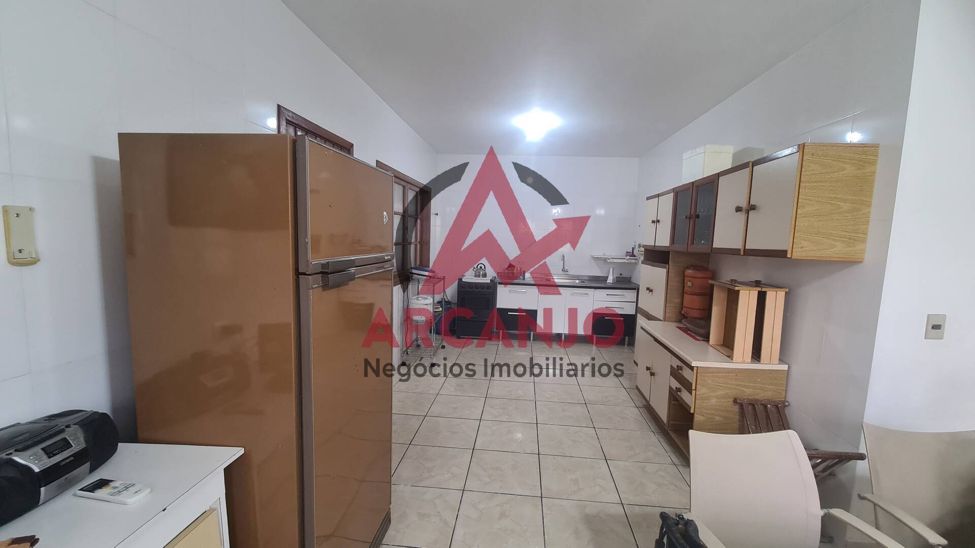 Casa para alugar com 2 quartos, 130m² - Foto 11