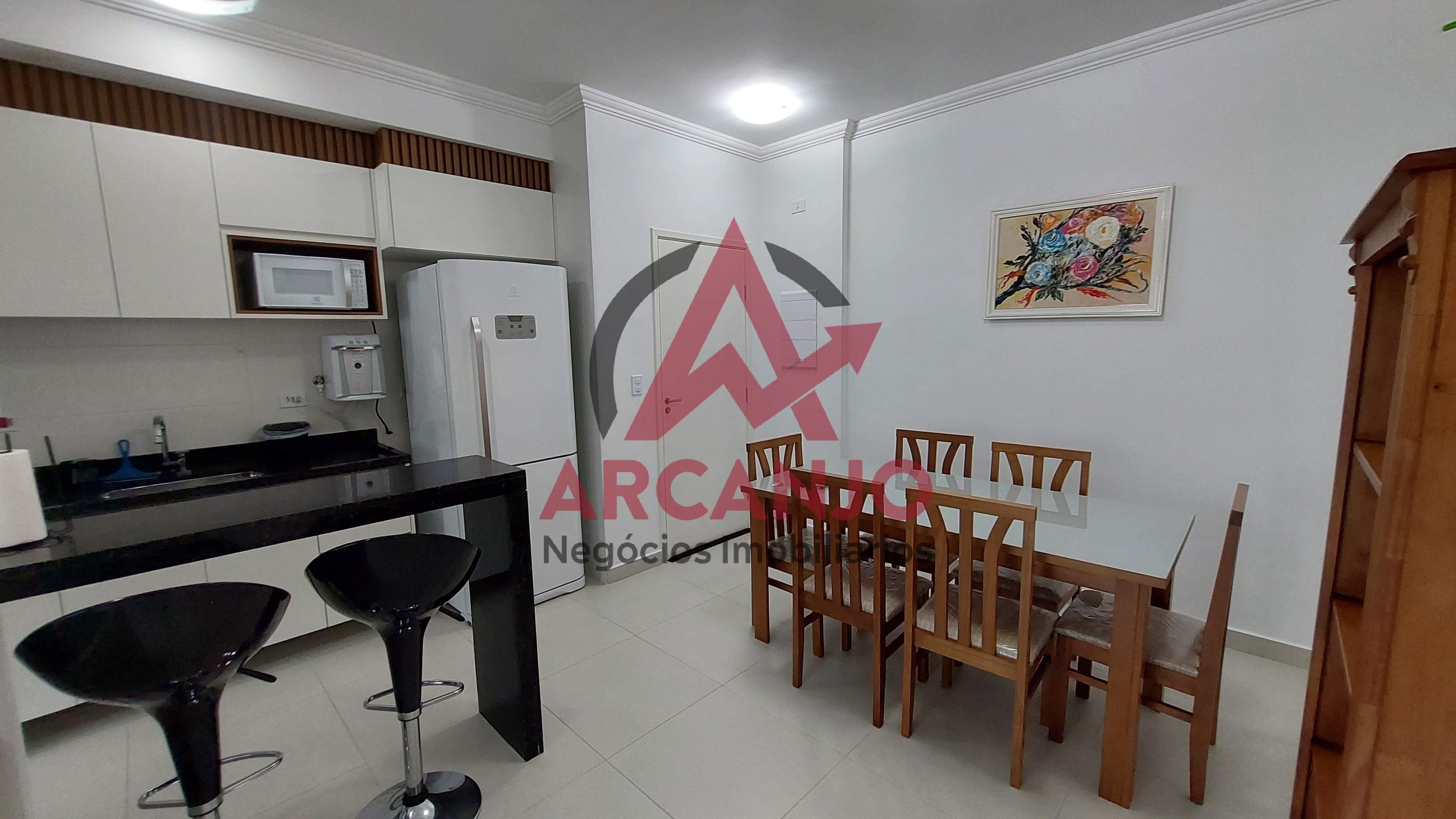 Apartamento à venda com 2 quartos, 67m² - Foto 5