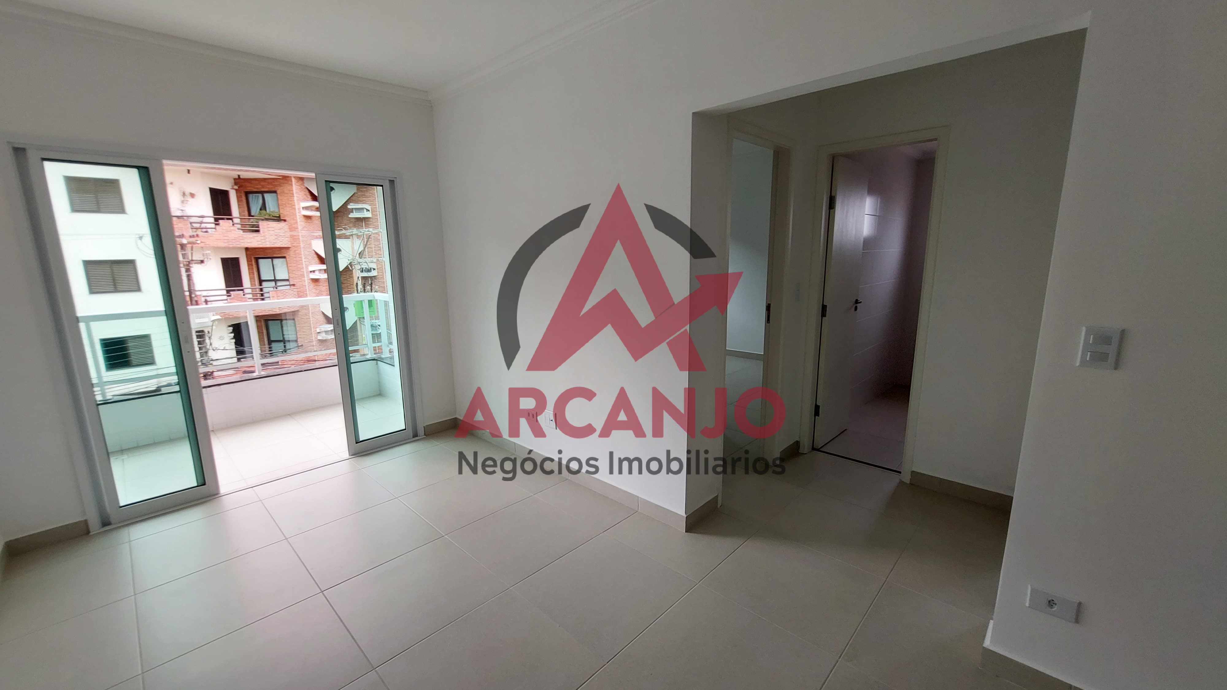 Apartamento à venda com 2 quartos, 67m² - Foto 3