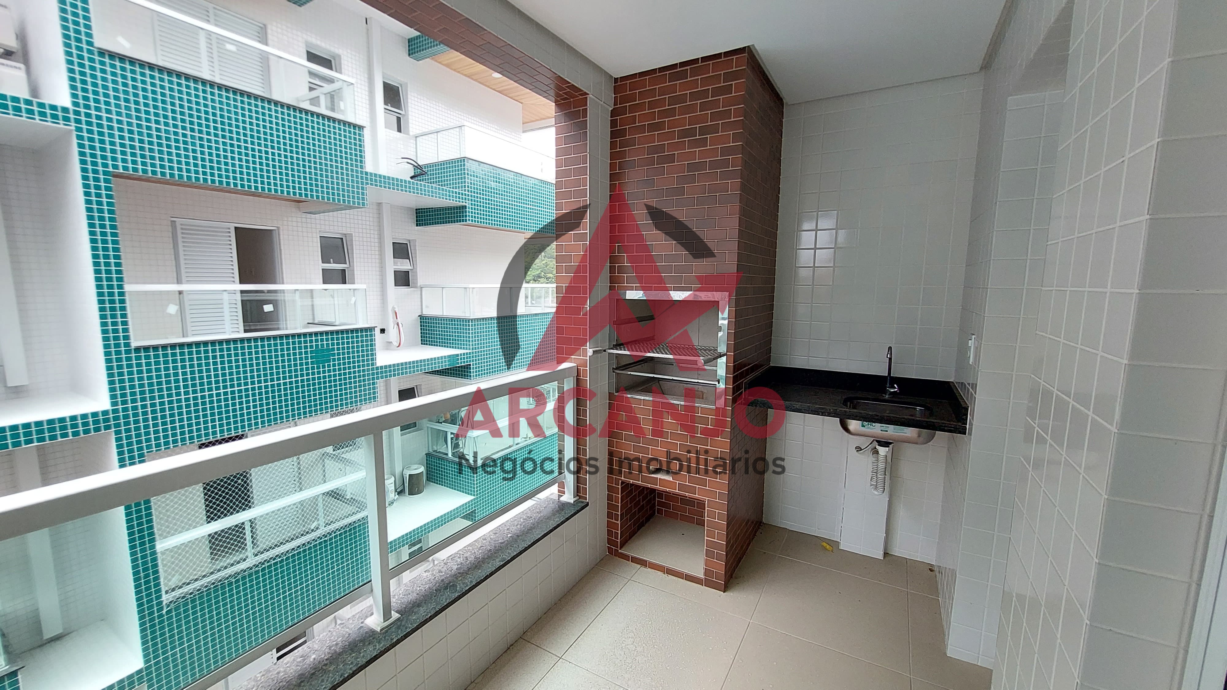 Apartamento à venda com 2 quartos, 67m² - Foto 1