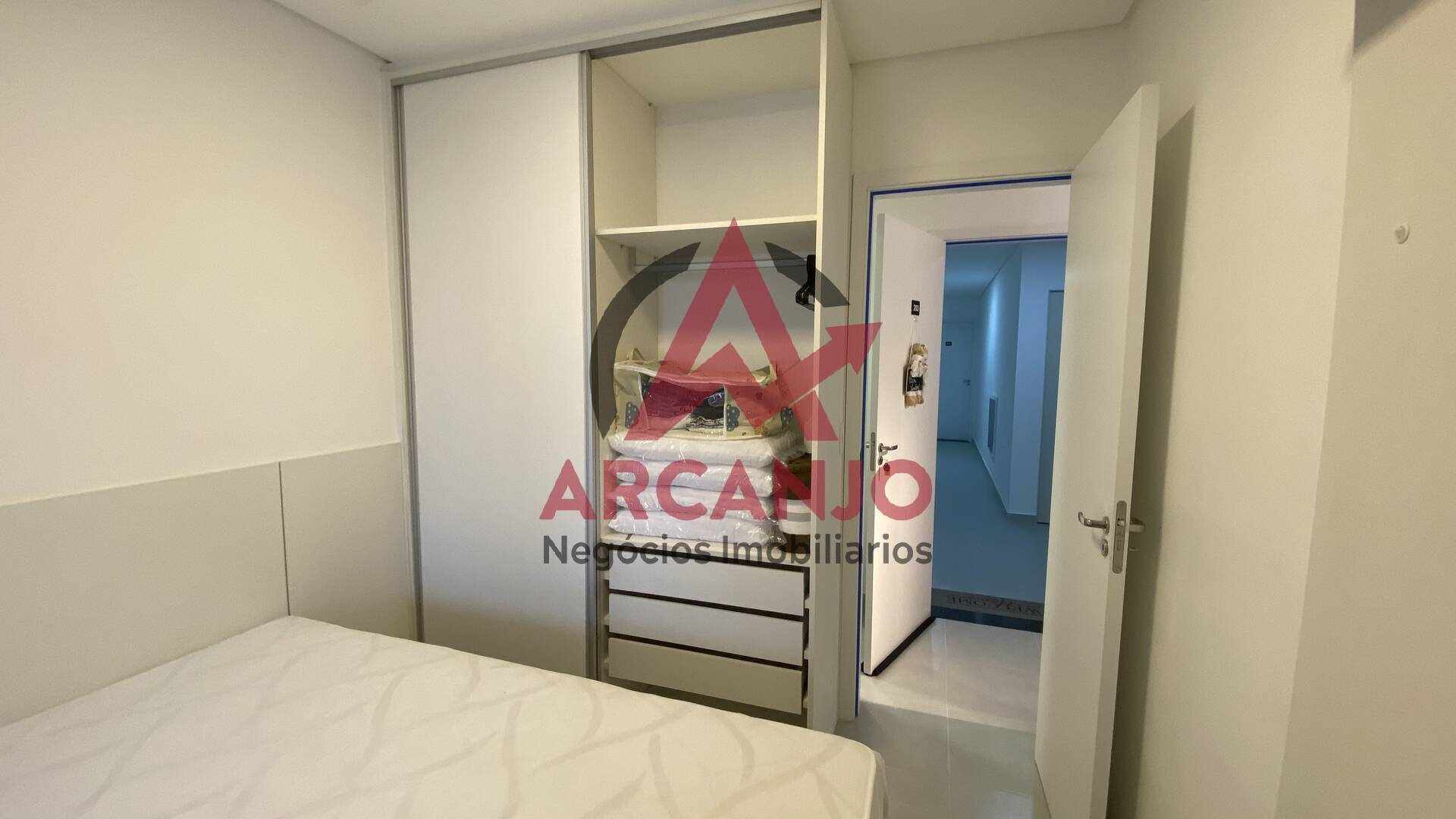 Apartamento à venda com 1 quarto, 40m² - Foto 14