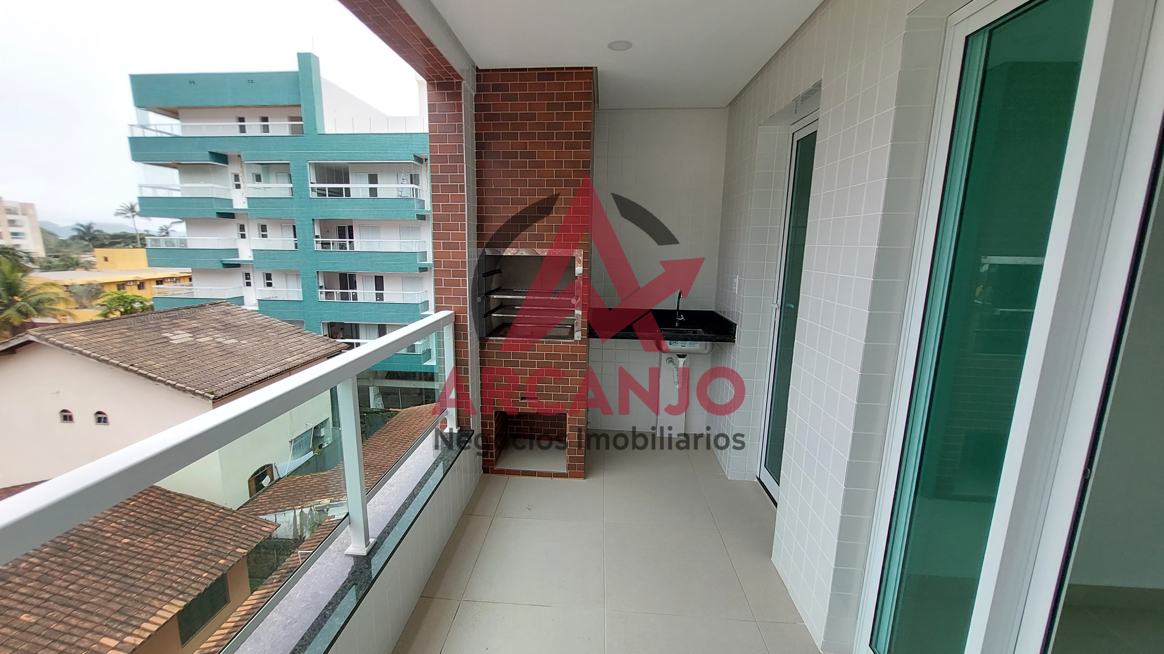 Apartamento à venda com 2 quartos, 68m² - Foto 2