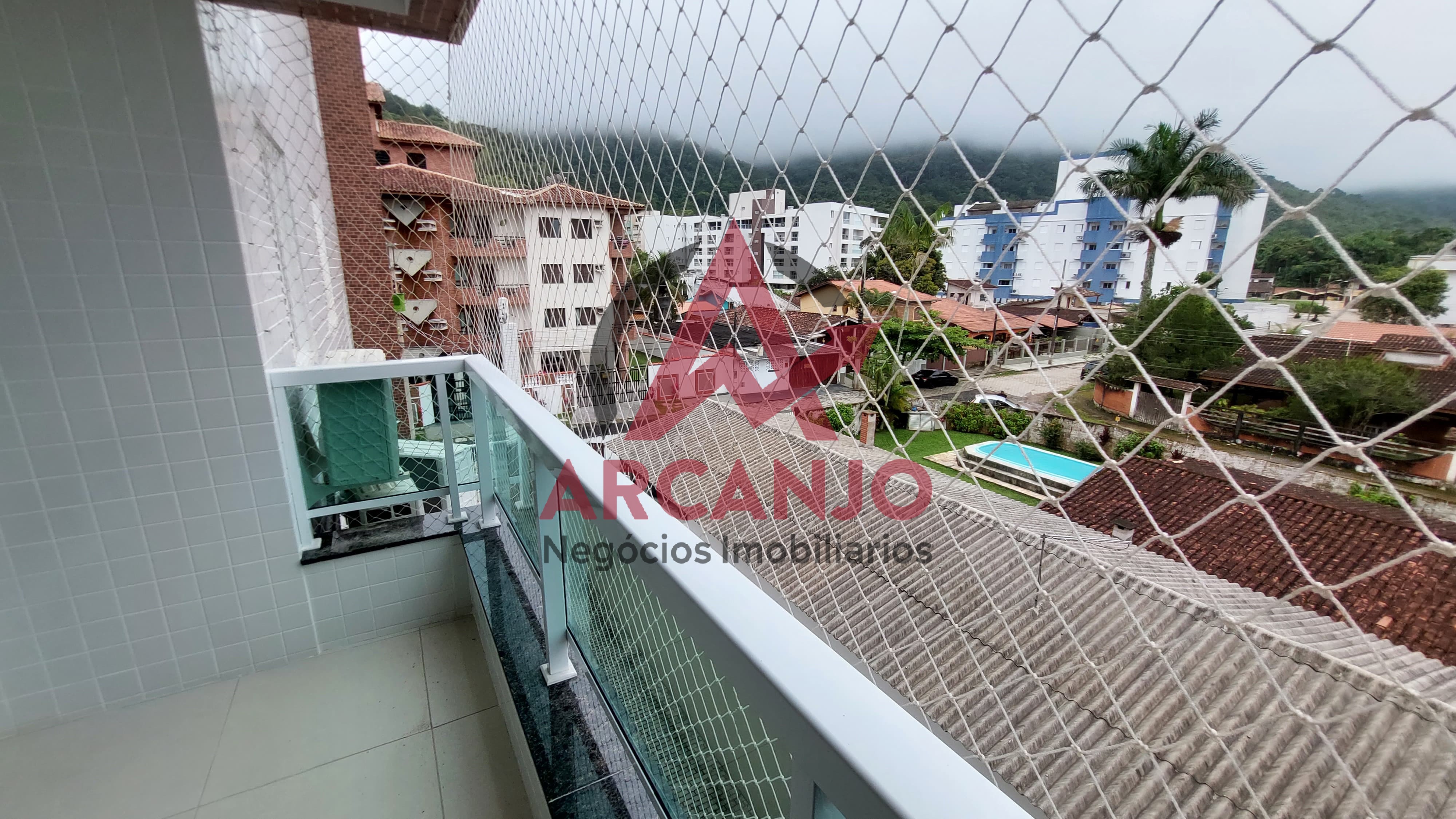 Apartamento à venda com 2 quartos, 68m² - Foto 3