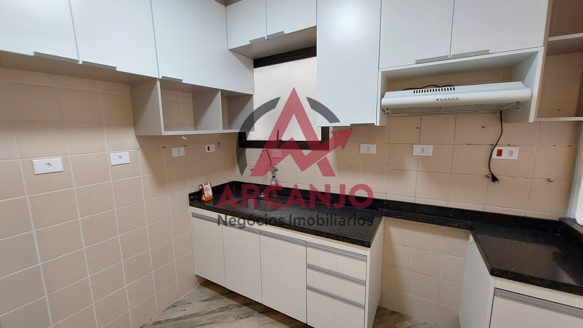 Apartamento à venda com 2 quartos, 70m² - Foto 6