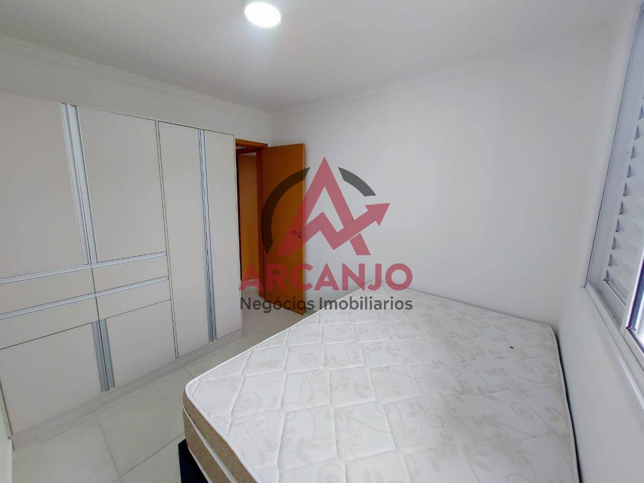 Apartamento à venda com 2 quartos, 60m² - Foto 15