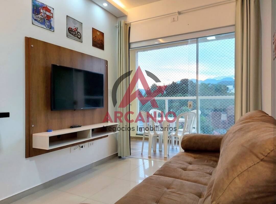 Apartamento à venda com 2 quartos, 70m² - Foto 3