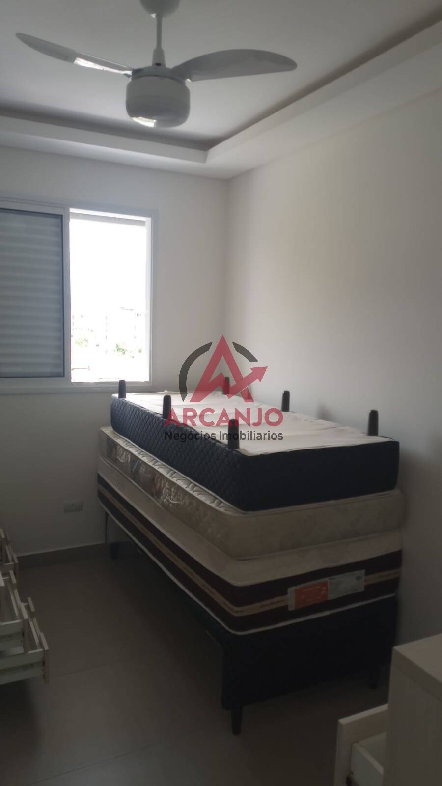 Apartamento à venda com 2 quartos, 75m² - Foto 19