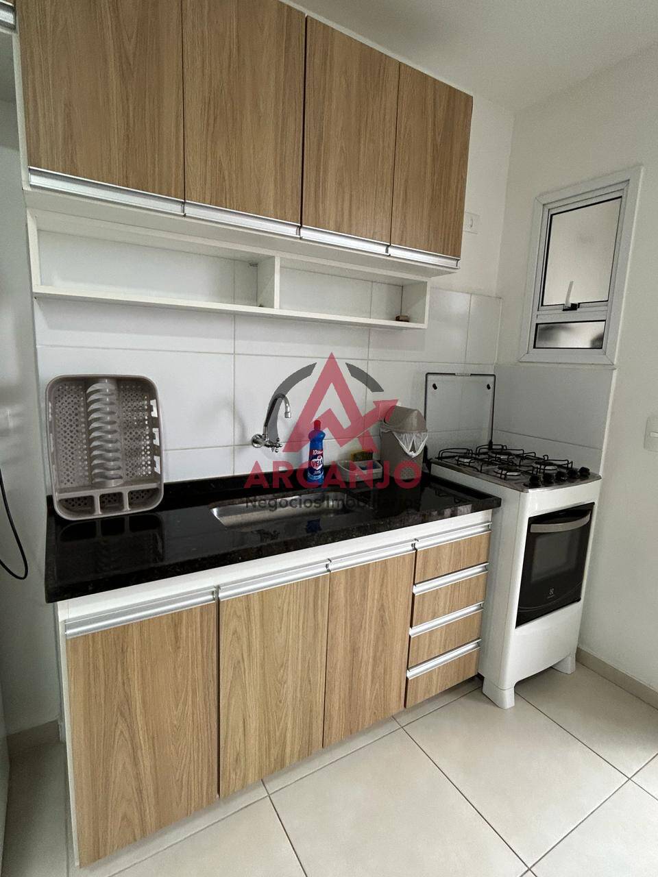 Apartamento à venda com 2 quartos, 70m² - Foto 4