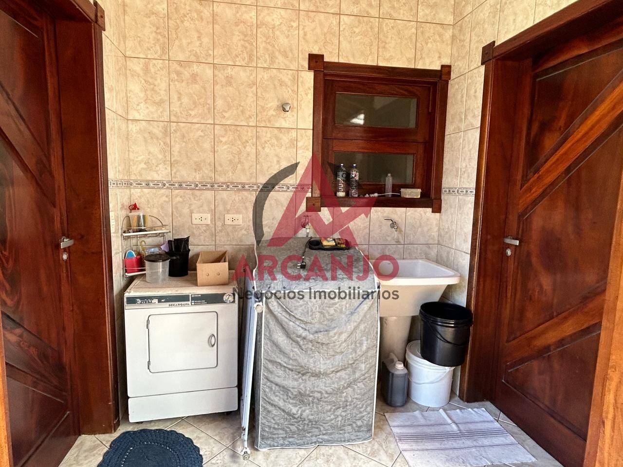 Casa à venda com 3 quartos, 249m² - Foto 42