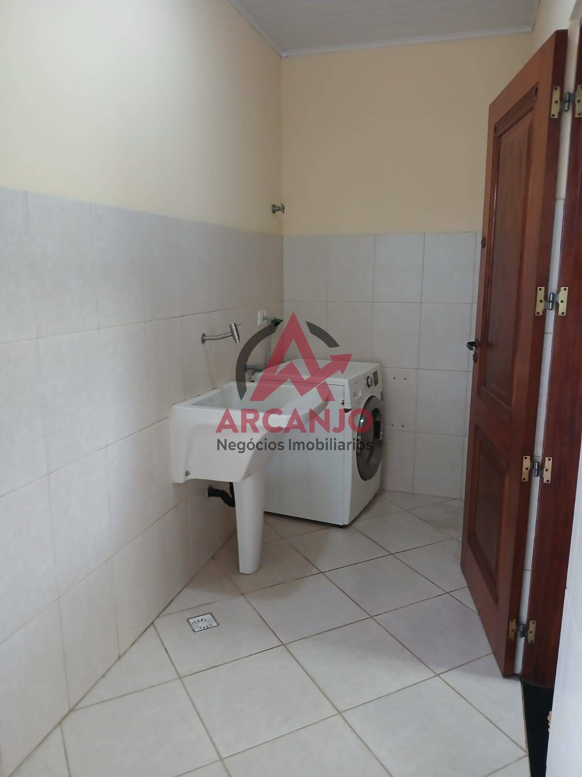 Casa à venda com 2 quartos, 150m² - Foto 14