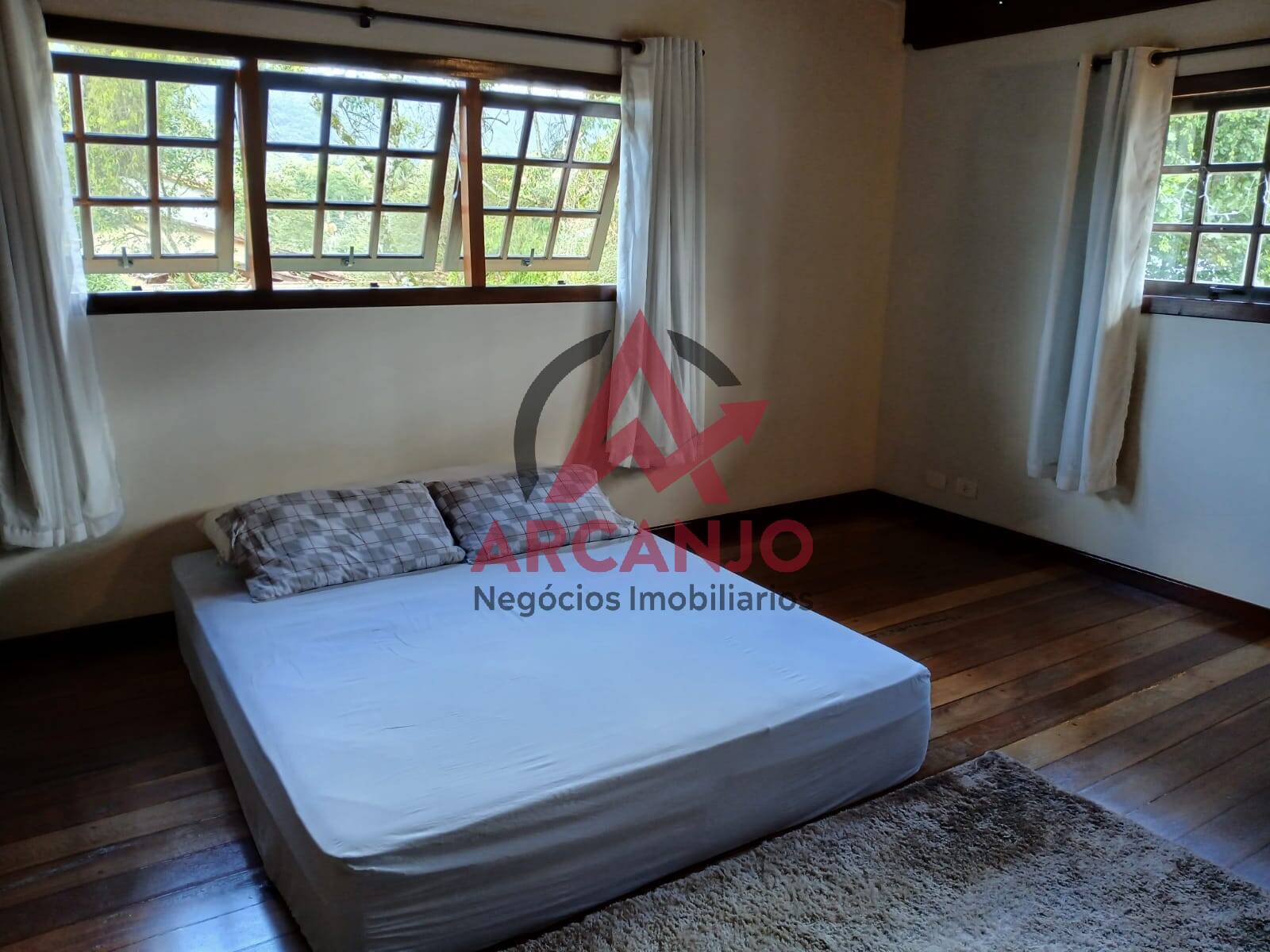 Casa à venda com 2 quartos, 150m² - Foto 11