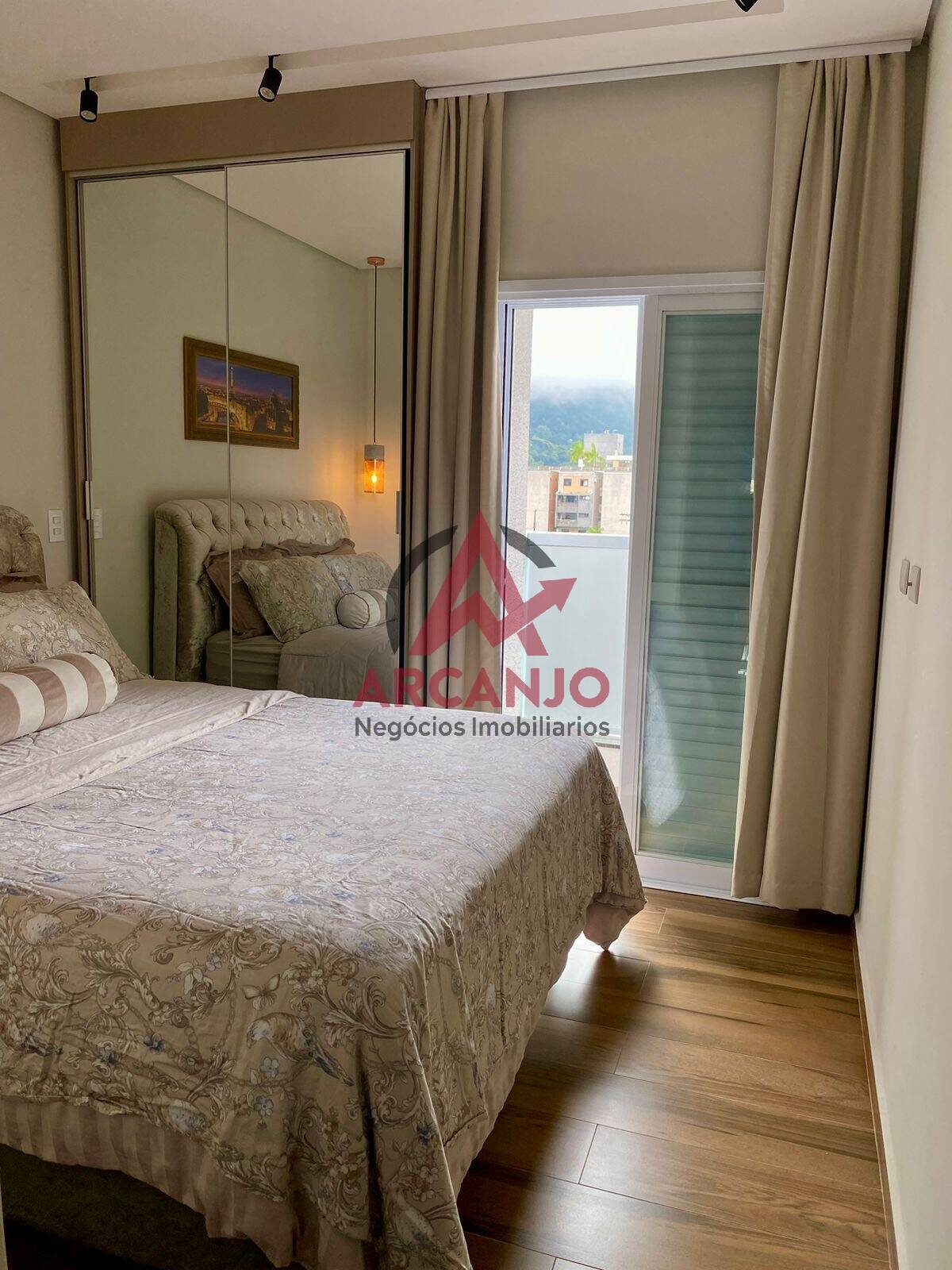 Apartamento à venda com 2 quartos, 70m² - Foto 5