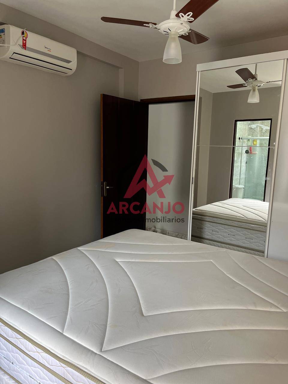 Apartamento à venda com 2 quartos, 75m² - Foto 9