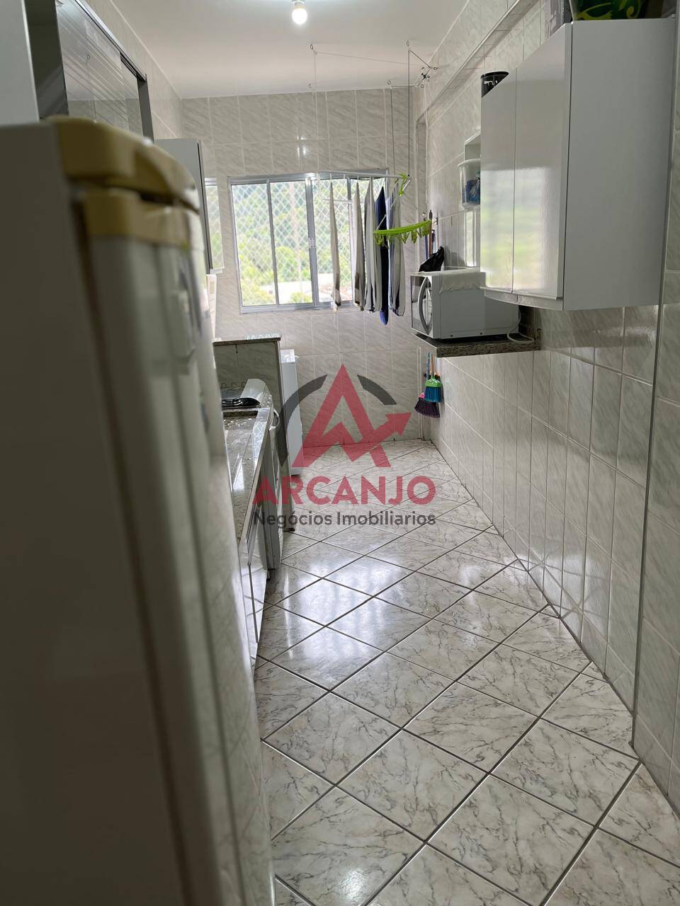 Apartamento à venda com 2 quartos, 75m² - Foto 13