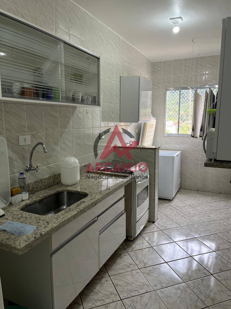 Apartamento à venda com 2 quartos, 75m² - Foto 12