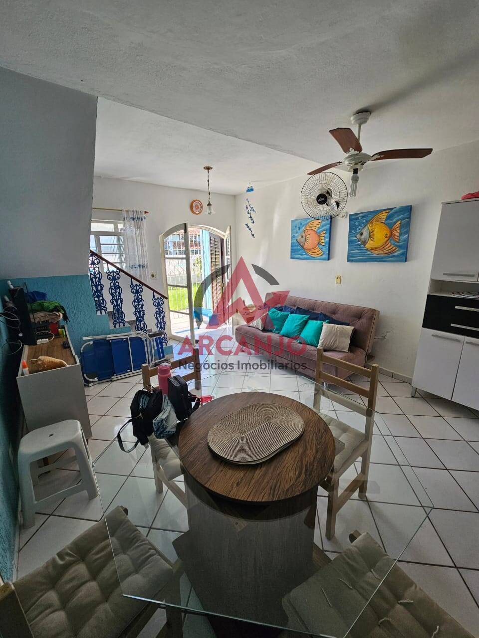 Casa à venda com 2 quartos, 92m² - Foto 1