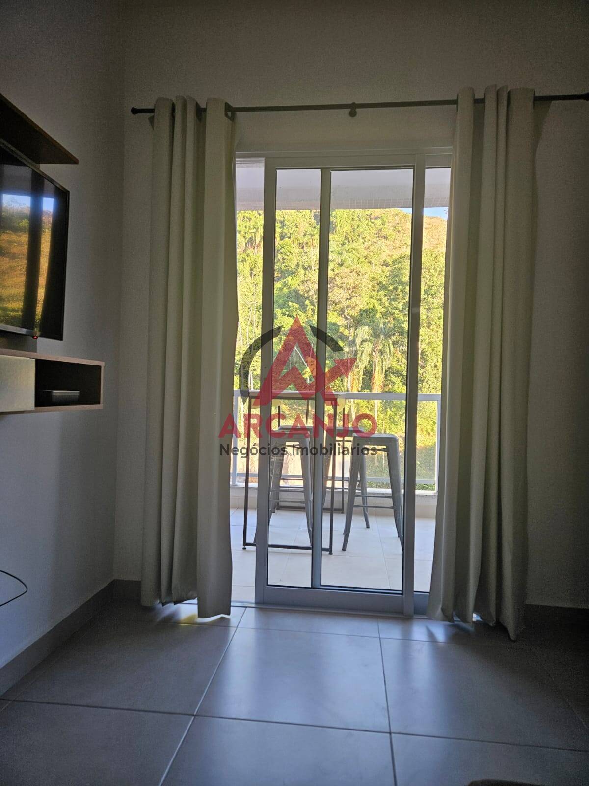 Apartamento à venda com 2 quartos, 75m² - Foto 6