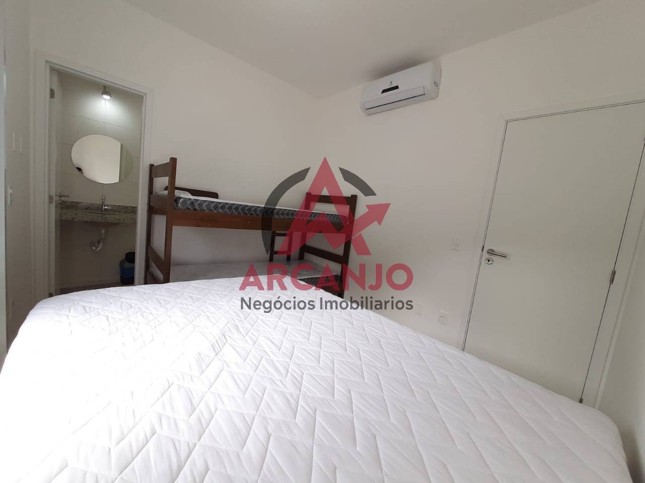 Apartamento à venda com 2 quartos, 75m² - Foto 11