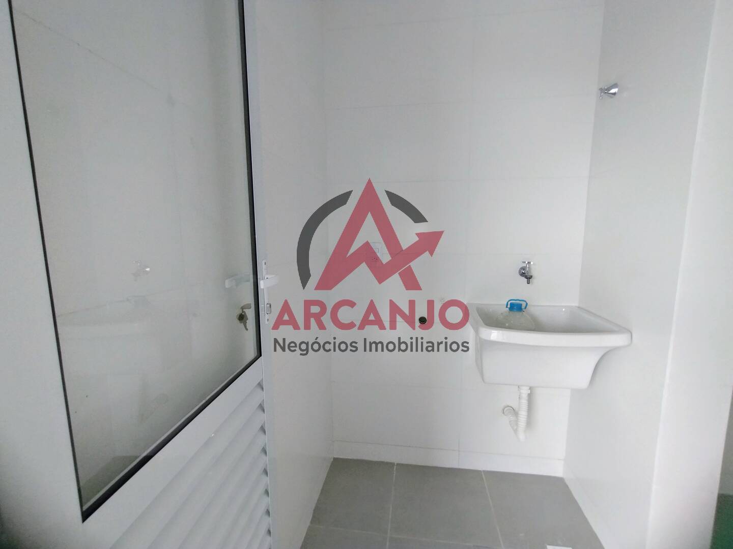 Apartamento à venda com 2 quartos, 82m² - Foto 12