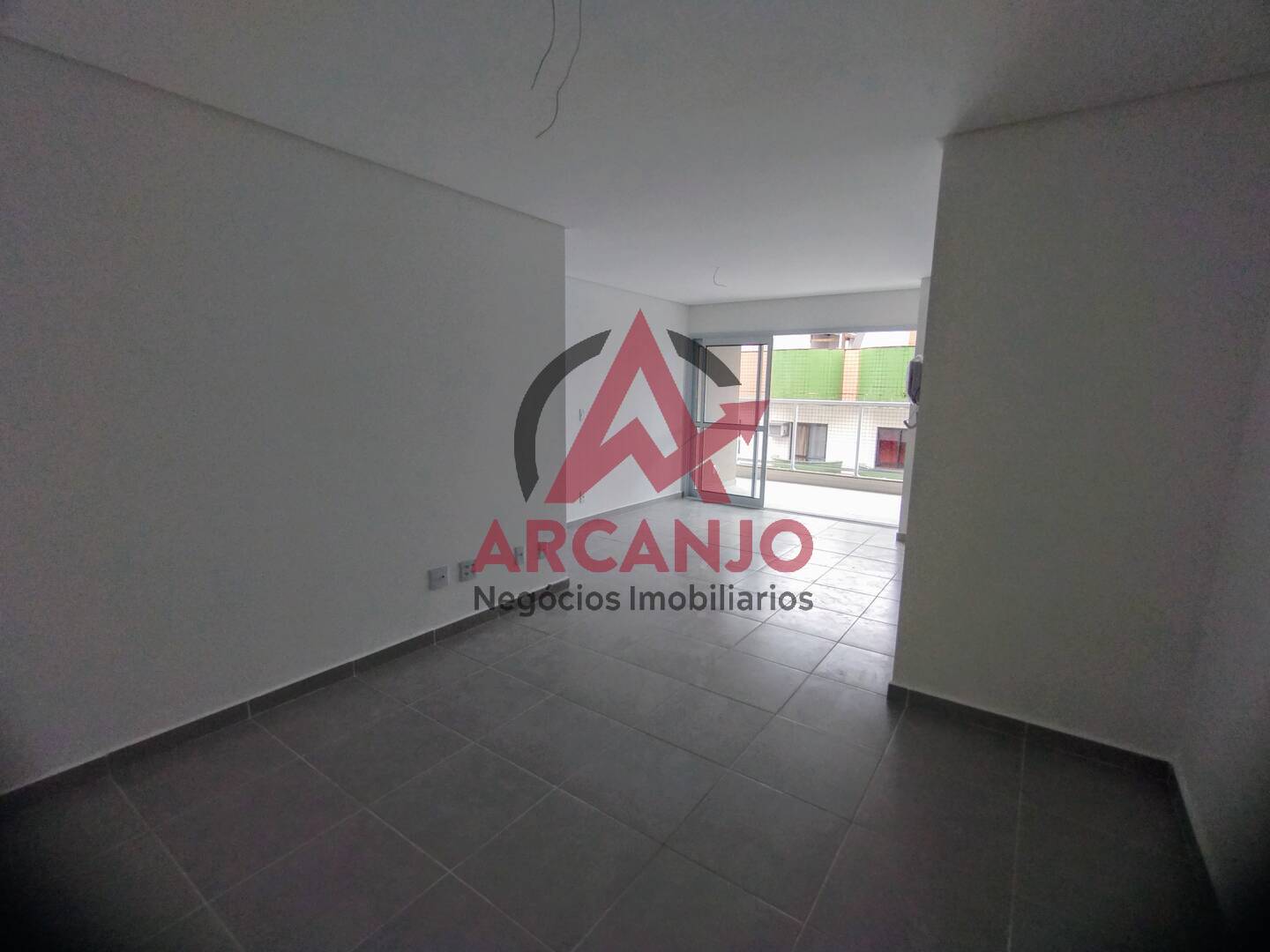 Apartamento à venda com 2 quartos, 82m² - Foto 4