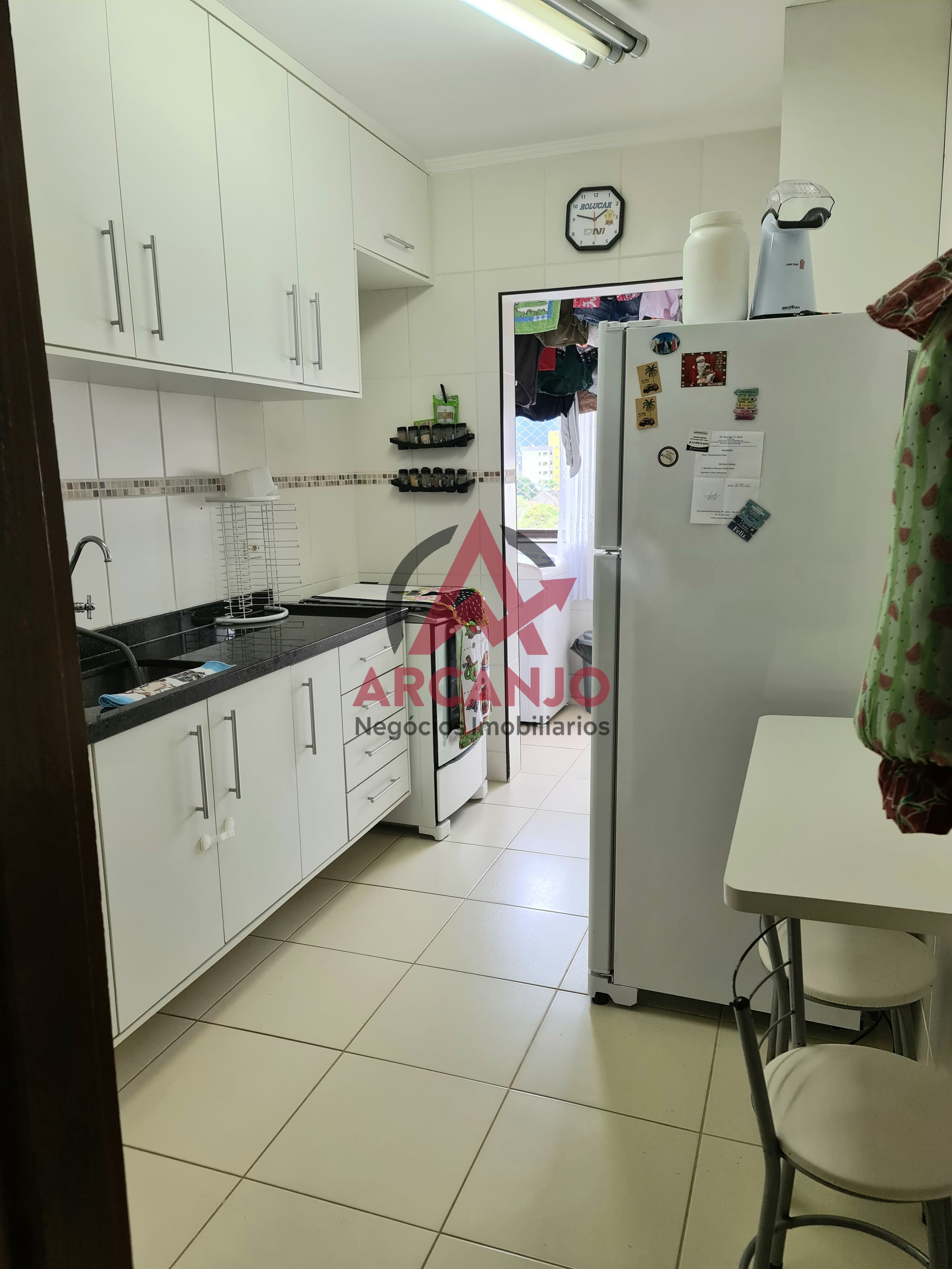 Apartamento à venda com 3 quartos, 150m² - Foto 6