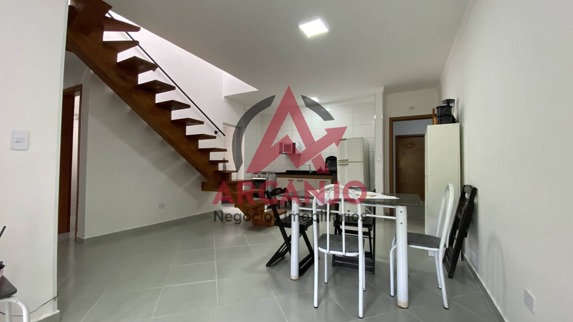 Apartamento à venda com 3 quartos, 160m² - Foto 4