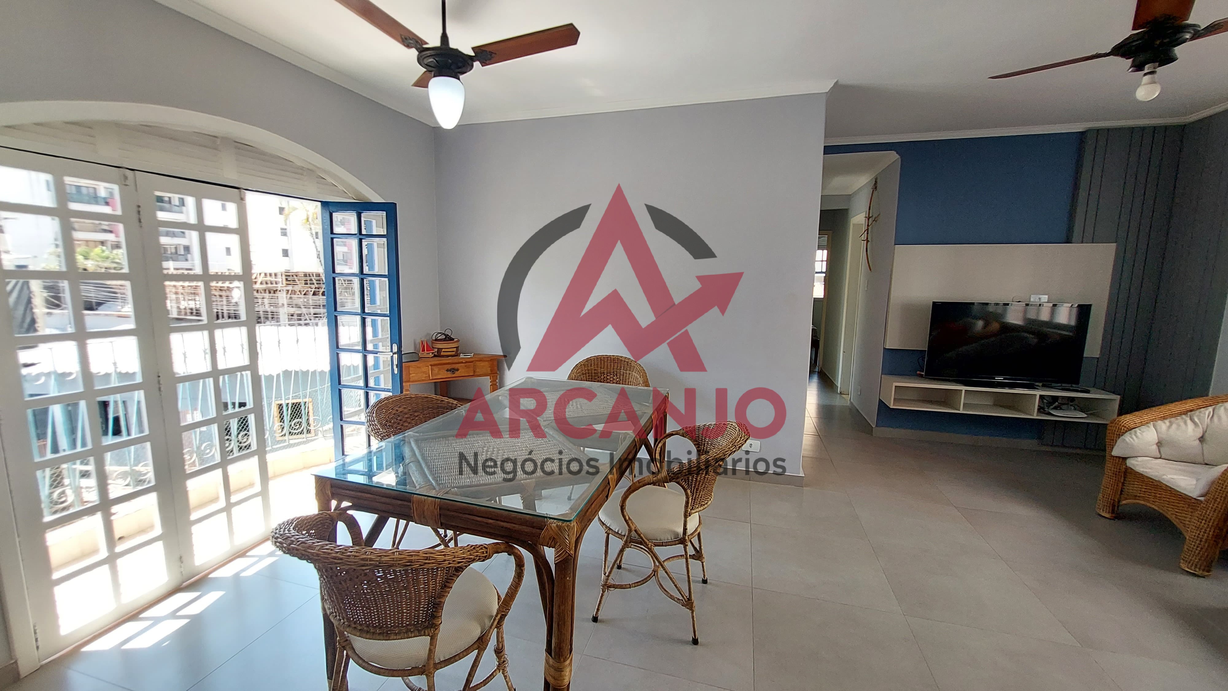 Apartamento à venda com 3 quartos, 88m² - Foto 2