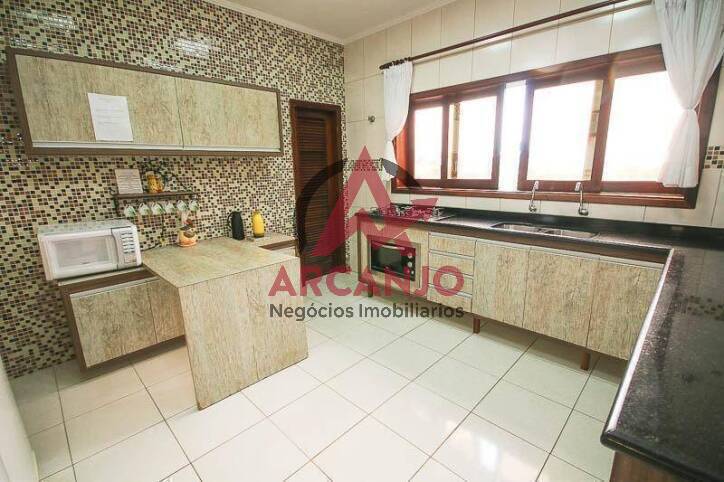 Casa à venda com 6 quartos, 470m² - Foto 16