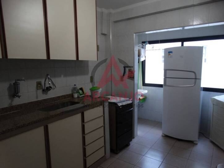 Apartamento à venda com 3 quartos, 86m² - Foto 8