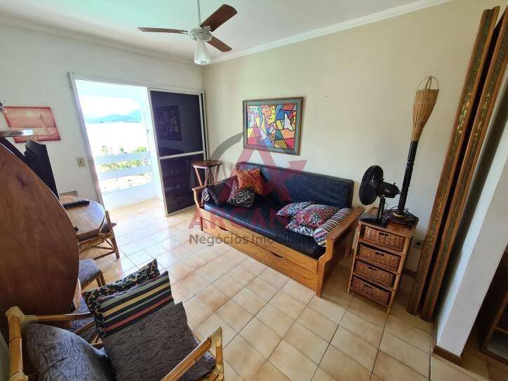 Apartamento à venda com 2 quartos, 70m² - Foto 7