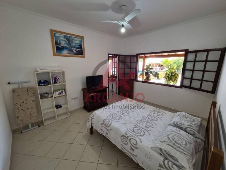 Casa à venda com 4 quartos, 300m² - Foto 27