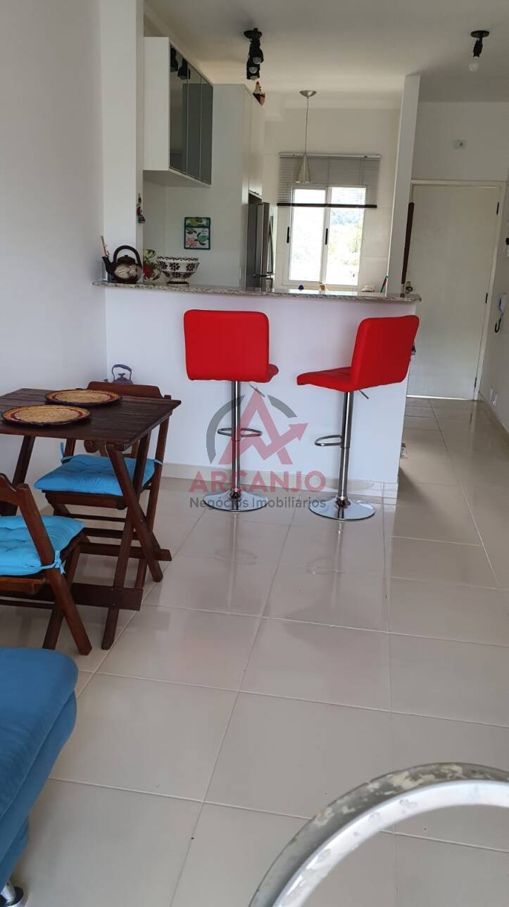 Apartamento à venda com 2 quartos, 72m² - Foto 4