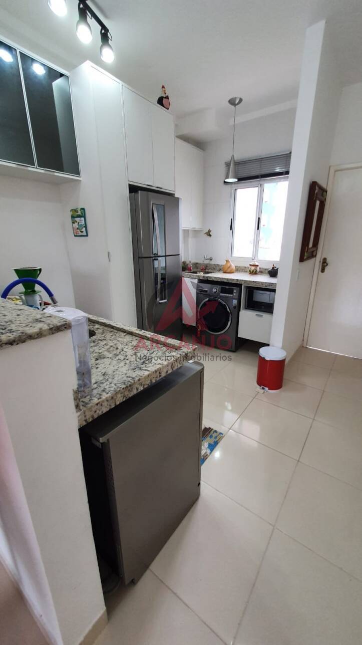 Apartamento à venda com 2 quartos, 72m² - Foto 6