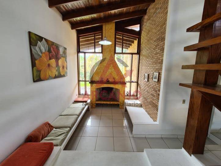 Casa de Condomínio à venda com 5 quartos, 300m² - Foto 6