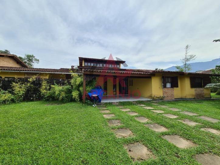 Casa de Condomínio à venda com 5 quartos, 300m² - Foto 22